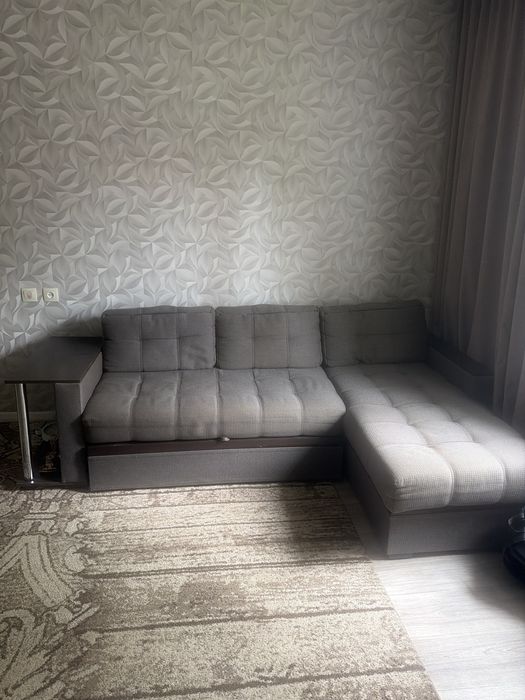 Срочно продам диван