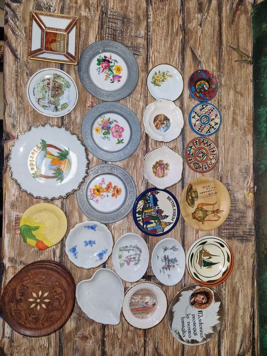 Малки чинийки антикварни