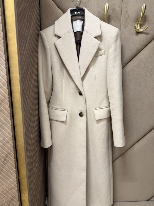 Продам пальто Mango