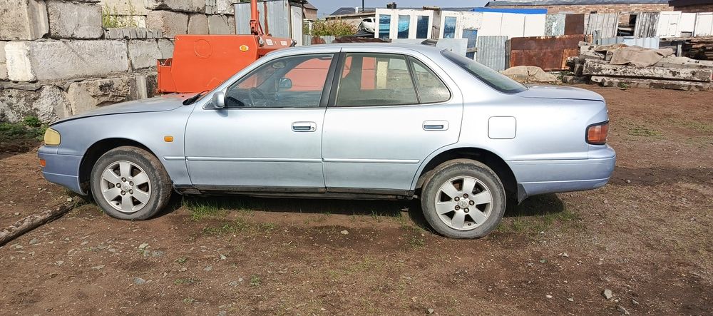 Продам Камри 10 2.2 объем
