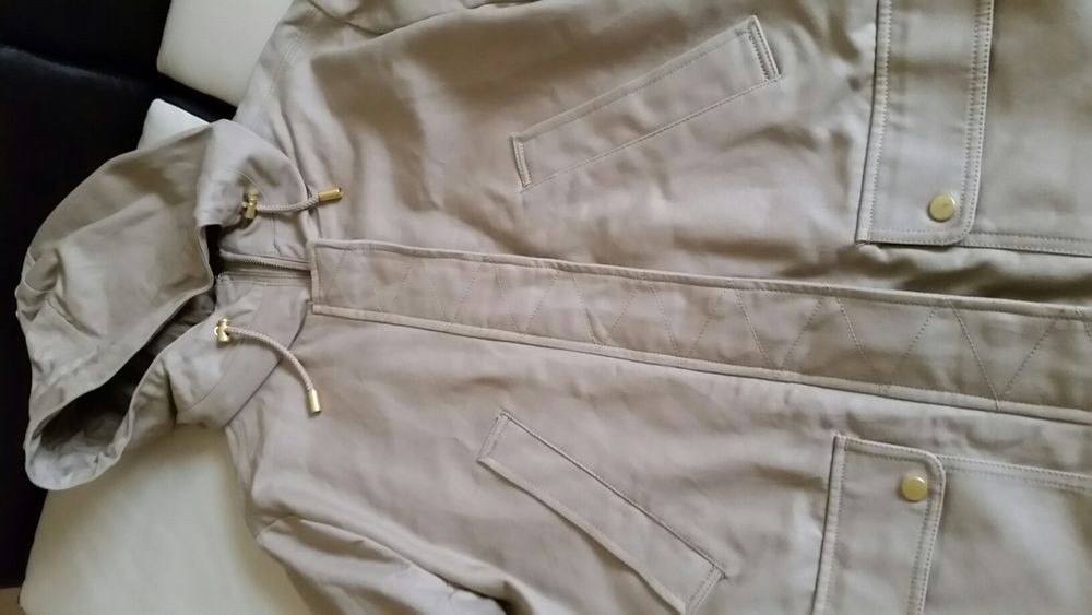 Haina dama cu gluga noua