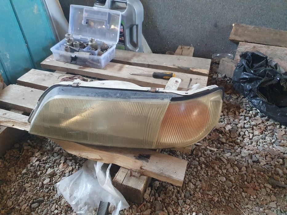Продам фару нессан Цефиро оригинал