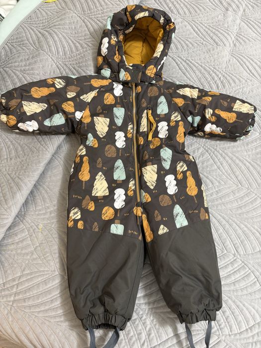 Продам комбинезон, в подарок куртка