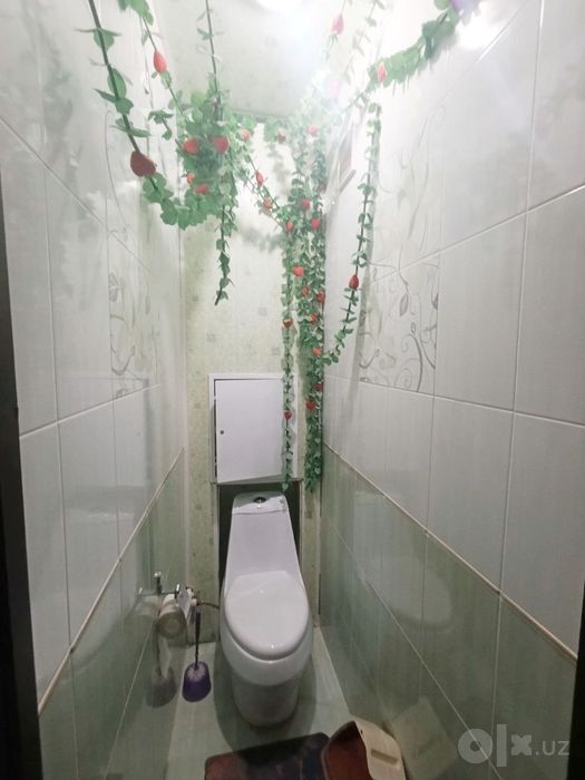 Shayxontohur tumani Sebzor 2xonali uy sotiladi