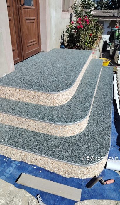 Piatra 2-4 mm covor rasina poliuretanica epoxidica romanesca