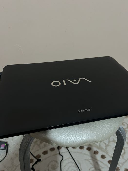 Продам срочно ноутбук