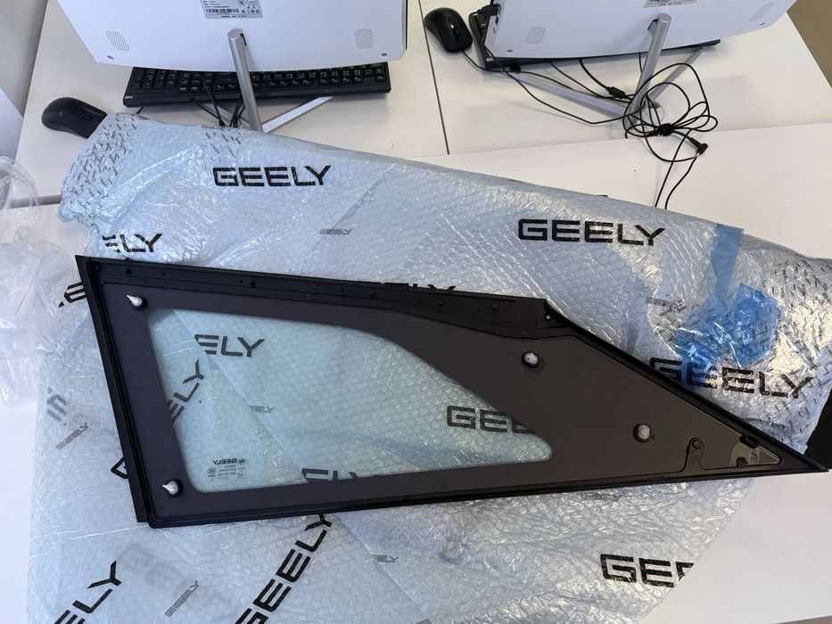 Стекло от Geely atlas правая