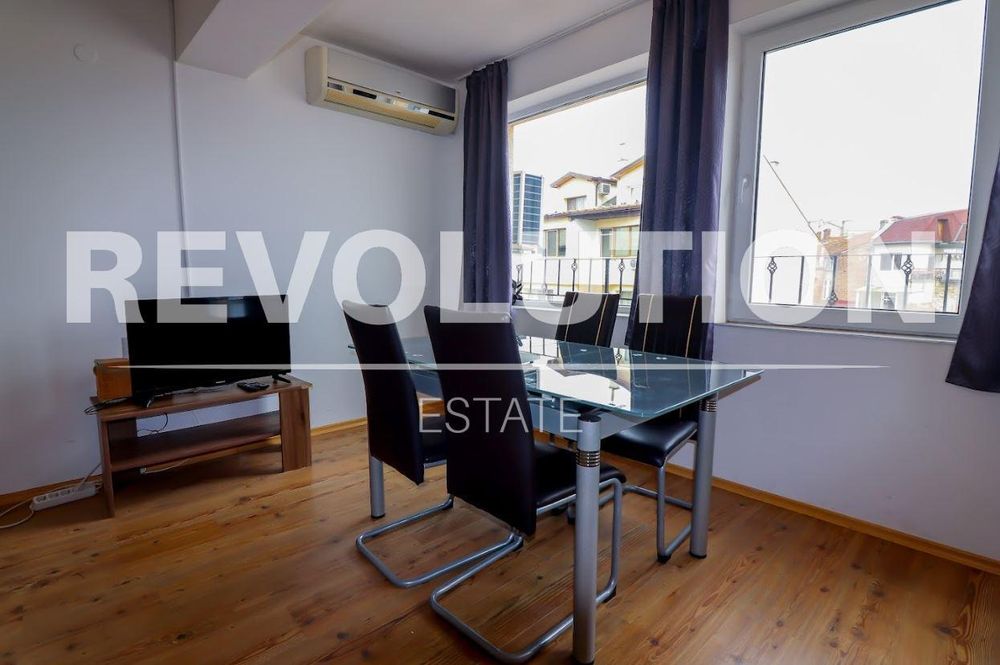 Дава се под наем Мезонет в Варна, Център - 105 кв.м за 897.6 € - Снимка #2