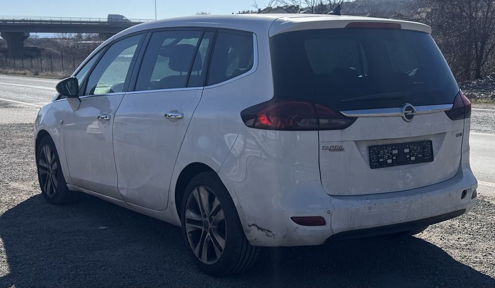 Opel Zafira Tourer 2.0cdti 130hp A20DT НА ЧАСТИ