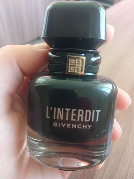 Продам парфюмерную воду