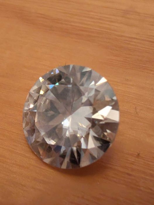 Диамант - мойсанит със сертификат 14 мм, 10 карата