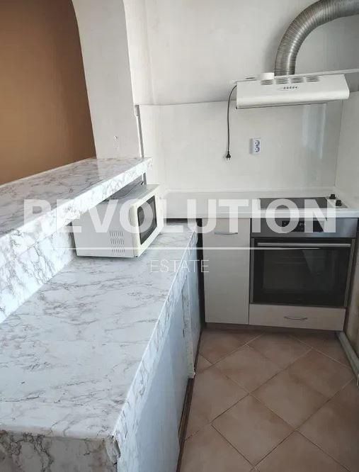 Дава се под наем Тристаен апартамент в Варна, Аспарухово - 65 кв.м за 398.82 € - Снимка #2