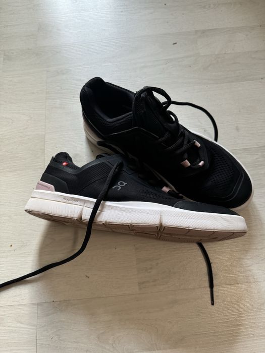 Incaltaminte On Cloud 40