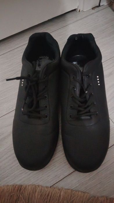 Мужские кроссовки