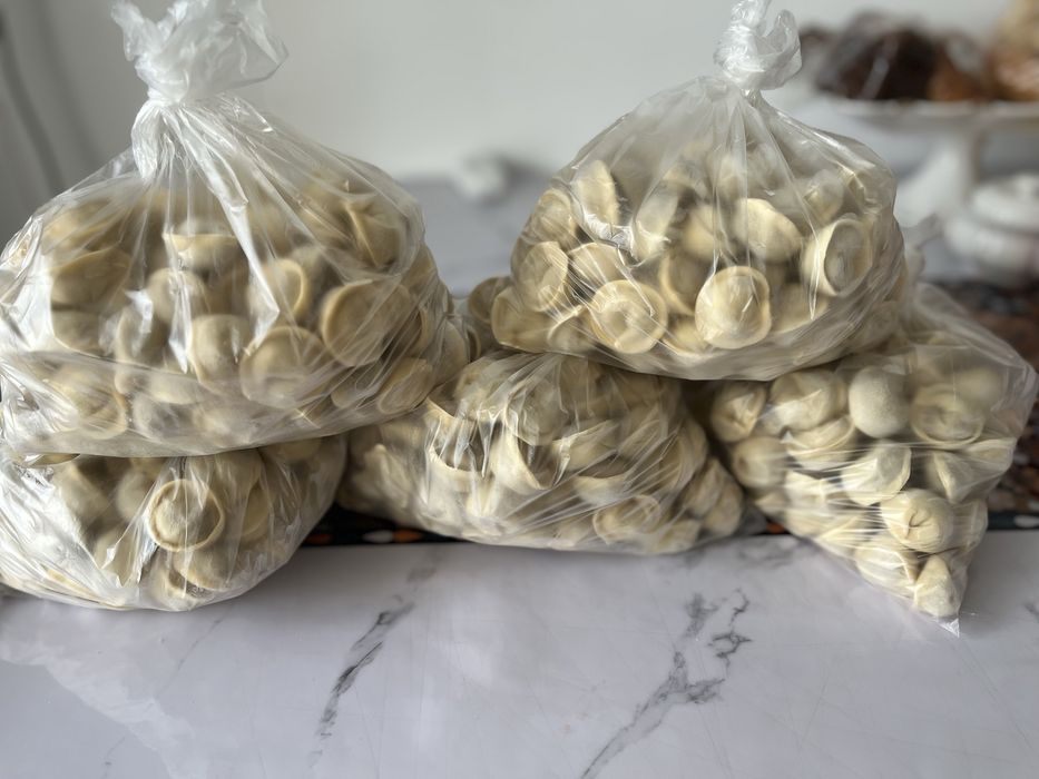 Манты пельмени сочные из чистого мясо