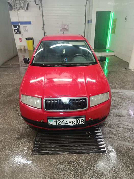 Продам машину Шкода