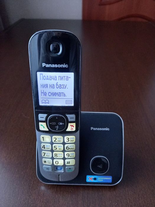 Продам радиотелефон Panasonic KX-TG6811RU.