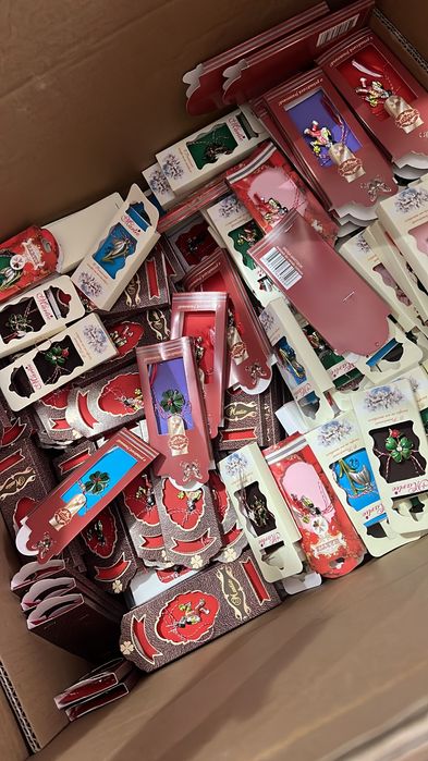 Mărțișoare diferite modele