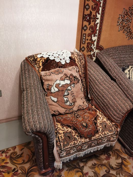 Продам диван и кресло