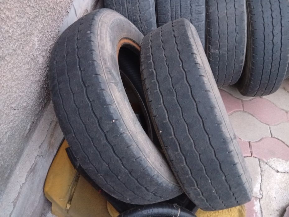 Продам шины на газель