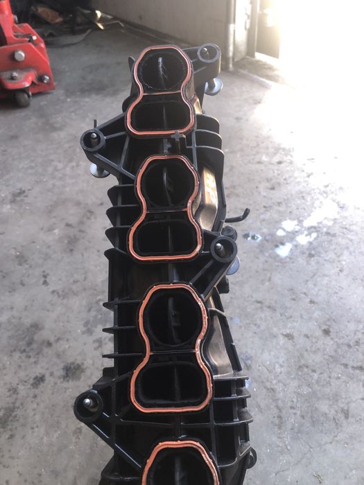 Всмукателен колектор бмв ф10/11 535д 313 ( kolektor bmw f10 535d 313hp