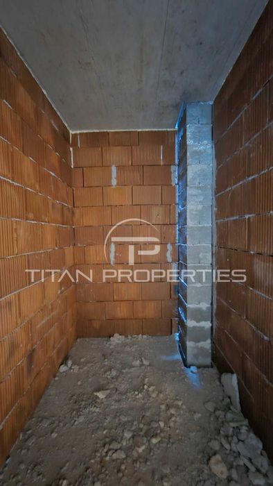 Продава се Тристаен апартамент в Пловдив, Кючук Париж - 105 кв.м за 1251 €/кв.м - Снимка #7