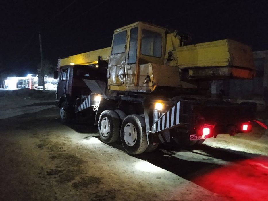 Avtokran. kamaz 16 t