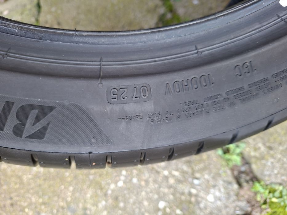 2бр235/ 45/ 18 бриджистон неразличими от новите 2025