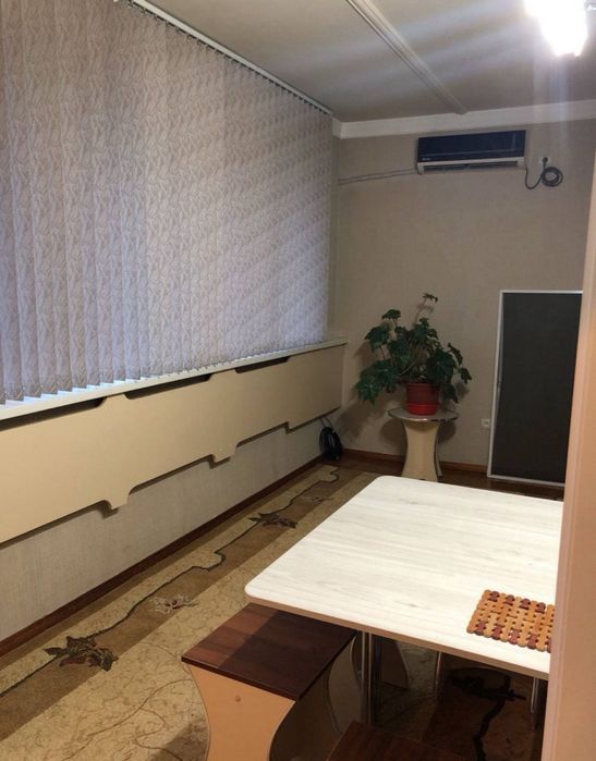 Продается 3х ком квартира, ориентир: улица Садыка Азимова ГУВД, 76м²