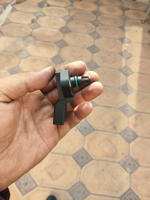 Датчик давление воздуха турбины