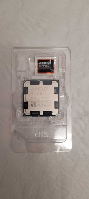 Procesor AMD Ryzen 9 9950X3D  , up 5.7 ghz box , nou, fara cutie