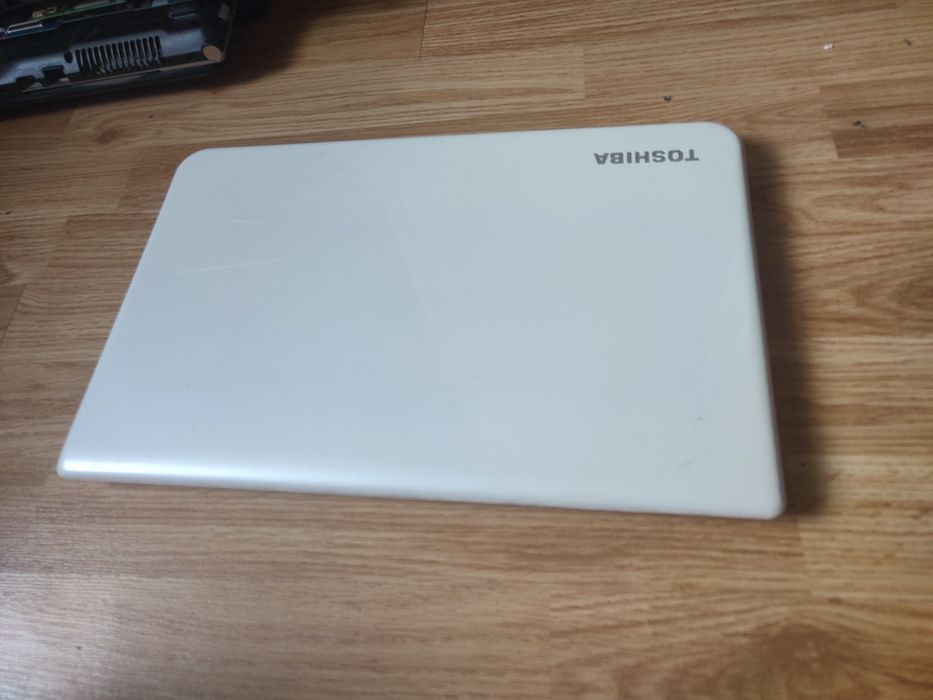 Carcasa Completa + Balamale - Toshiba Satelite L50-A