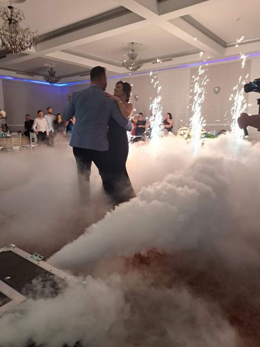 Oglinda Magica Buzau, Masina de Fum, Artificii vulcan dansul mirilor!