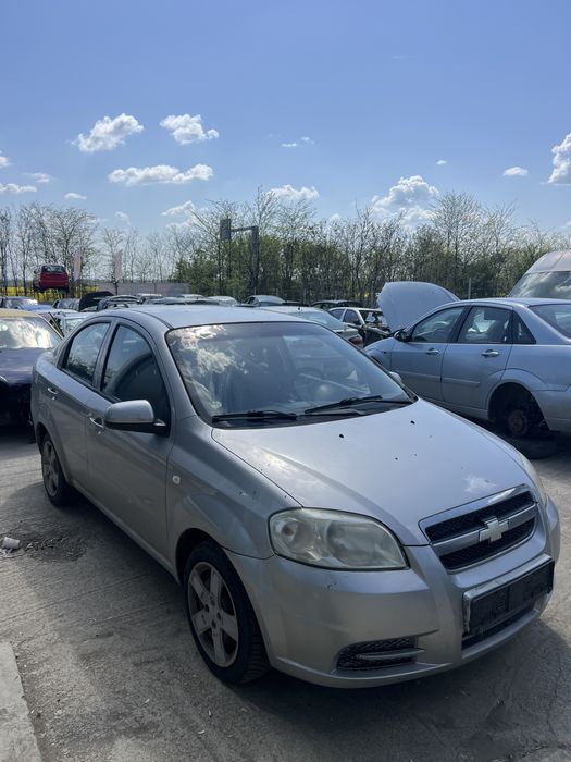 Vand bara fata usi capota haion motor 1.4 chevrolet aveo 2008