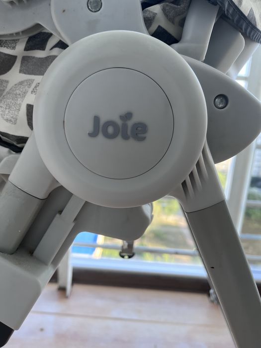 Стульчик для кормления Joie