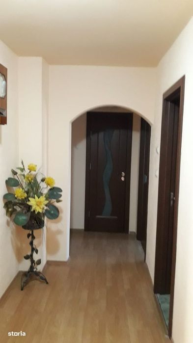Apartament 4 camere, 2 bai, Micalaca - Miorita, 92 mp, renovat