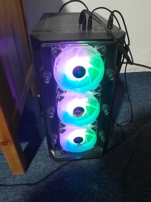 Pc i7 -7700 CPU Radeon RX 580 Series 16 GB SSD 256GB 2X HDD 466 GB