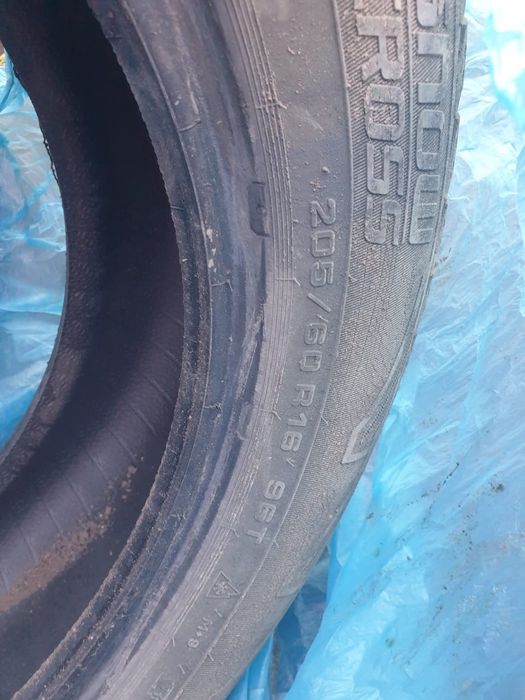 Зимние шины 2 шт