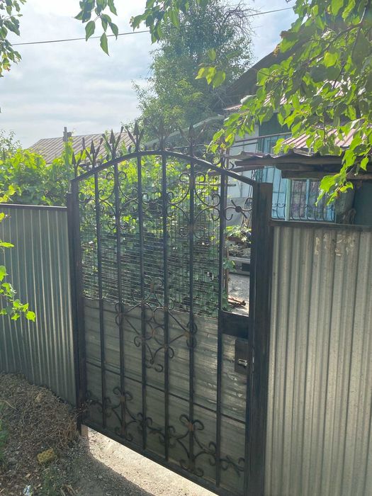 Продам кирпичный дом в самом центре