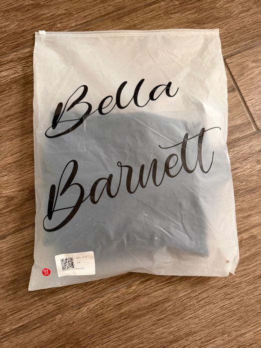 Дамска рокля Bella Barnett