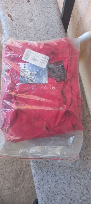 Продам спец. комбинизон новая