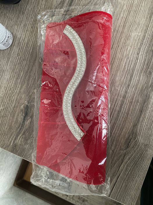 Кошелек красный бархатный