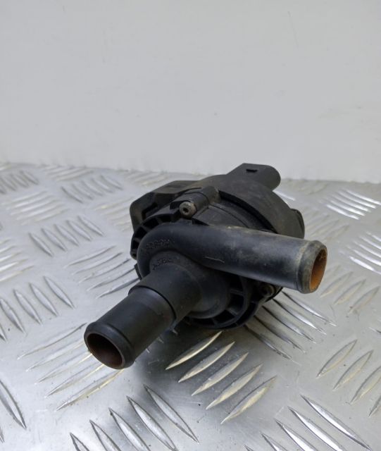 Pompa recirculare apa A2118350028 Mercedes-Benz Vito W639 seria