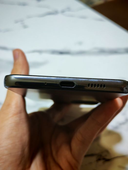 Самсунг А73 сотилади