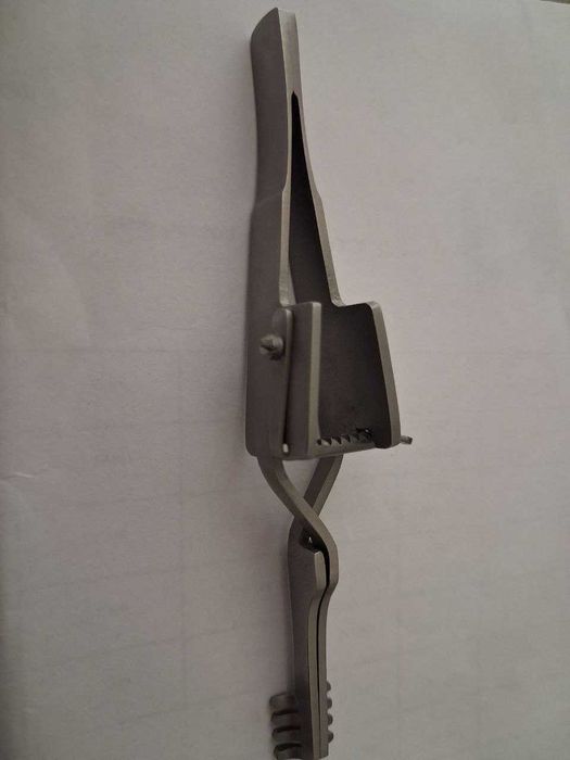 Ранорасширитель перекрестного действия Хейсса (Heiss Retractor)