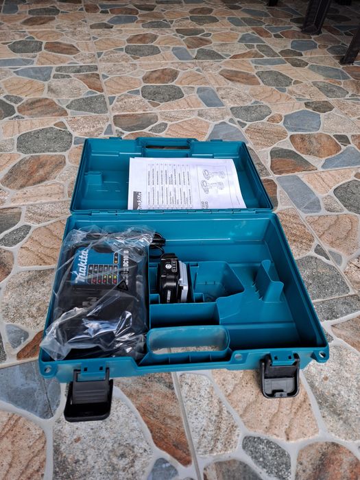Bormașină Makita 12V
