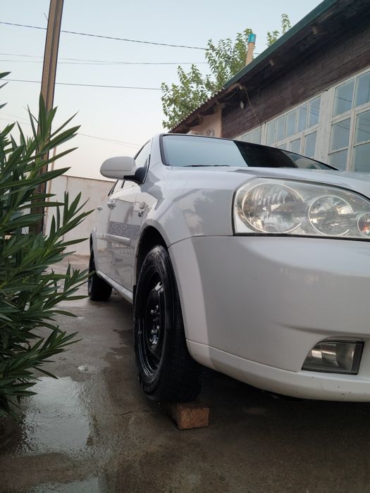 Lacetti 2013 1.6 avtomat 3pozitsiya