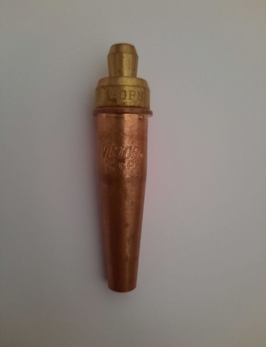 Продаётся резак насатка размер 1 
насатка новый в хорошем состояниеии