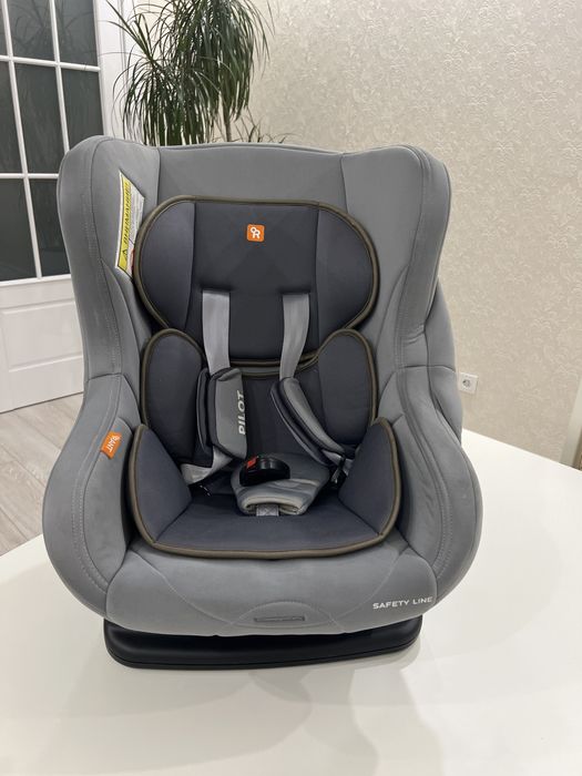 Автокресло “Rant”  "Pilot” Safety line ( Storm Grey)