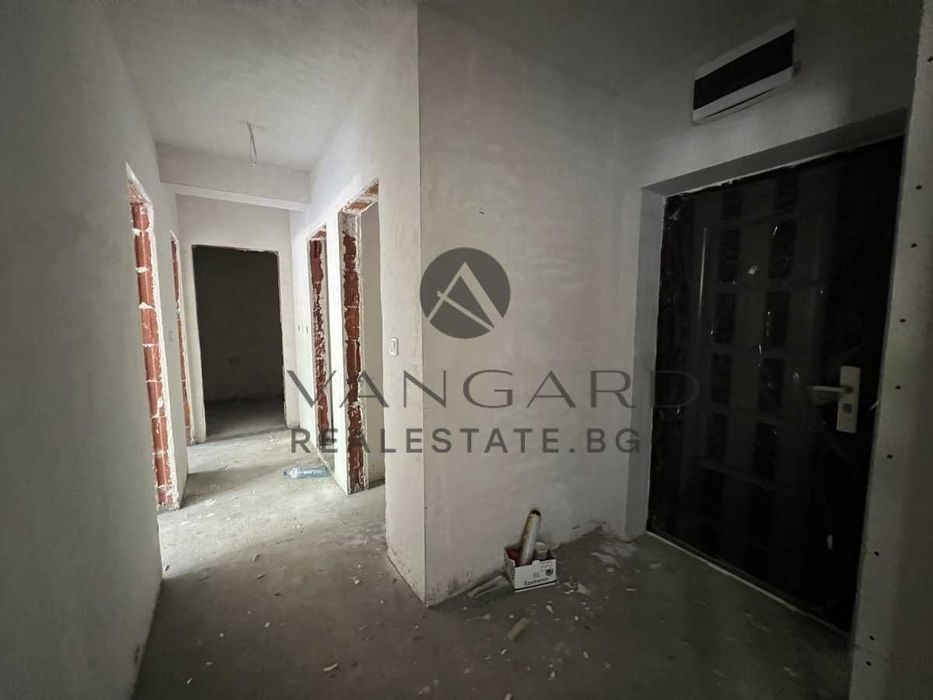 Продава се Тристаен апартамент в Пловдив, Кючук Париж - 140 кв.м за 783 €/кв.м - Снимка #9